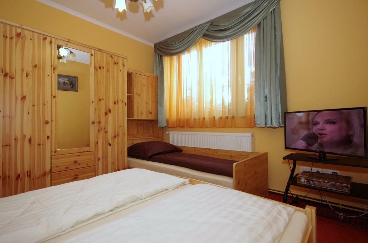 Matyas Apartmanhaz ギュラ エクステリア 写真