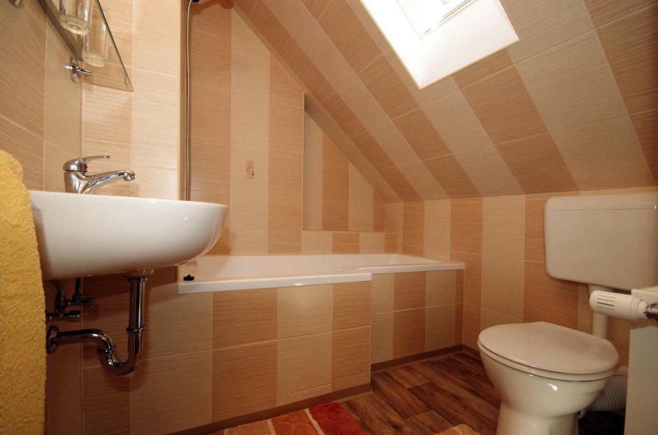 Matyas Apartmanhaz ギュラ エクステリア 写真