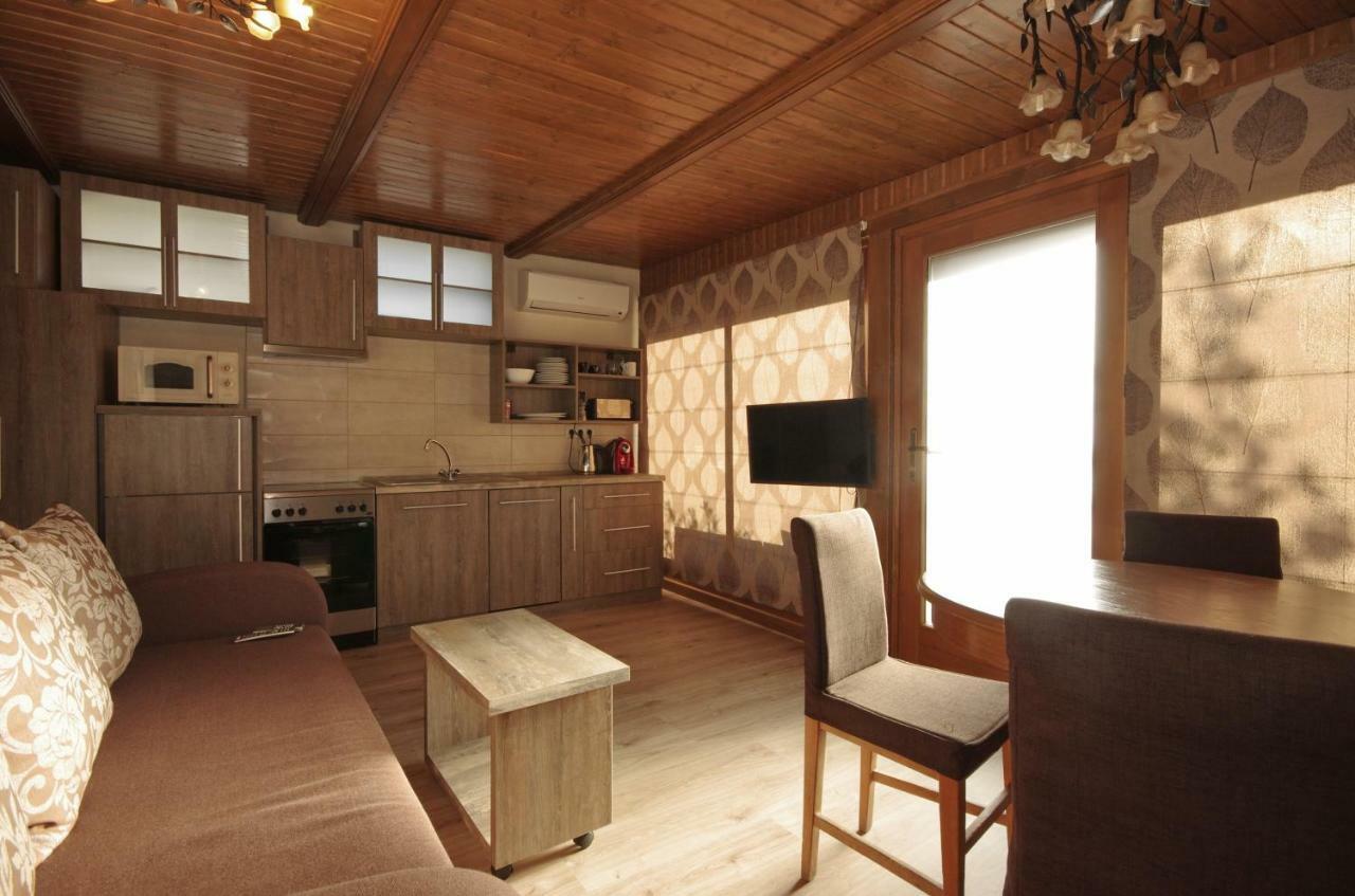 Matyas Apartmanhaz ギュラ エクステリア 写真