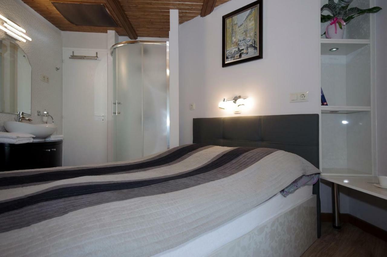 Matyas Apartmanhaz ギュラ エクステリア 写真